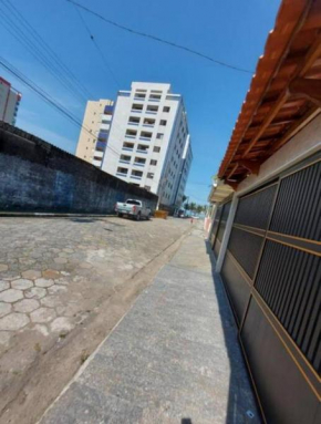 Pé na areia 3 mercados na rua centro de Mongaguá